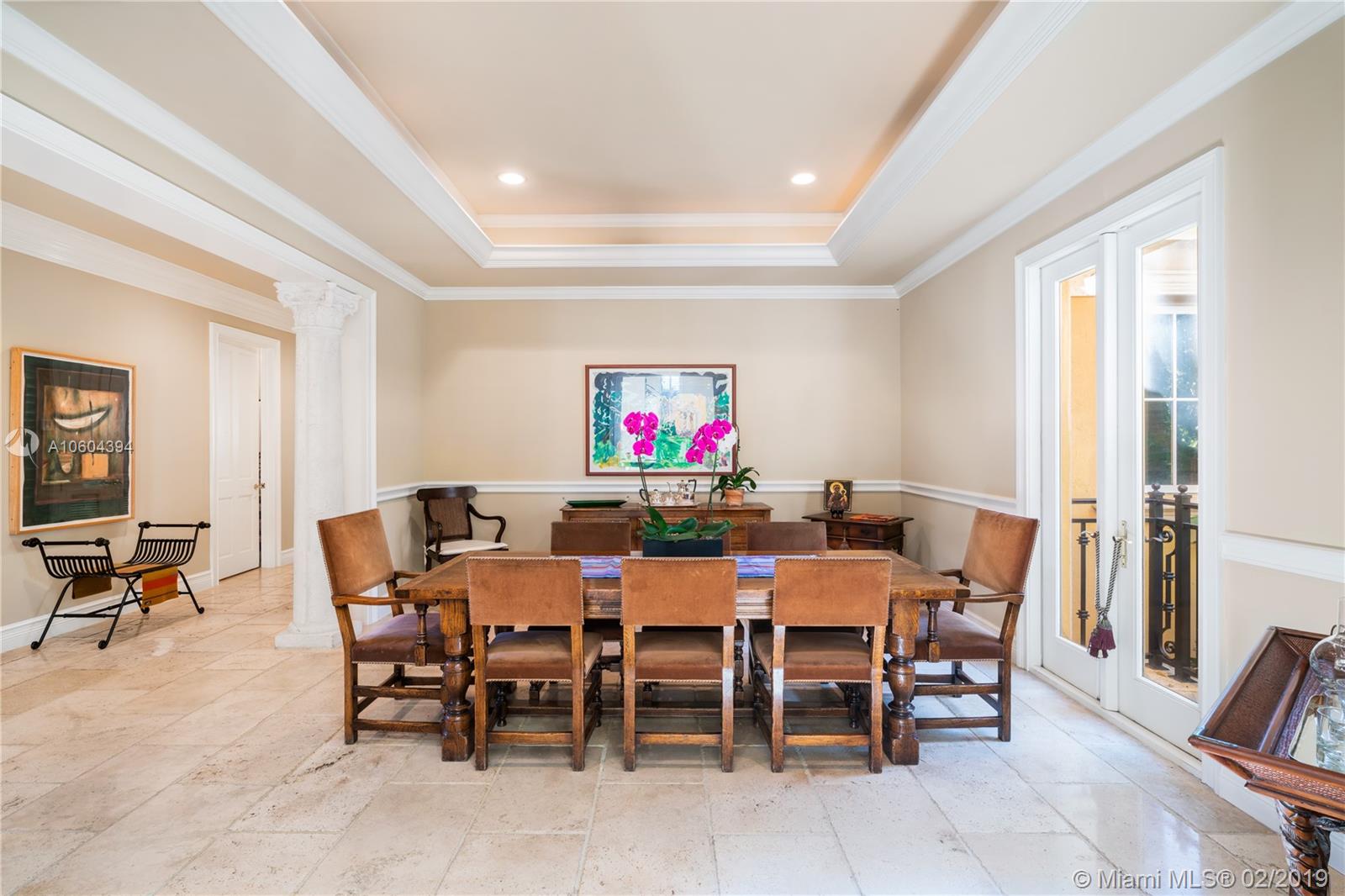 SMUGGLERS COVE - Residential