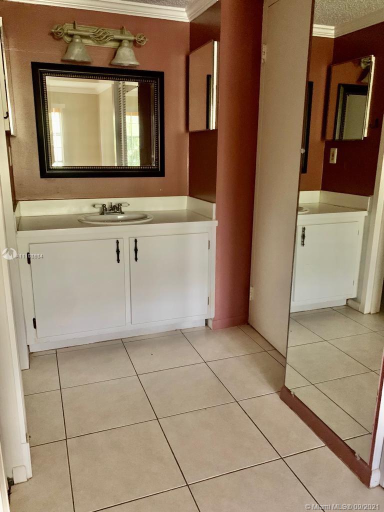 HERITAGE CIRCLE CONDO - Residential Lease