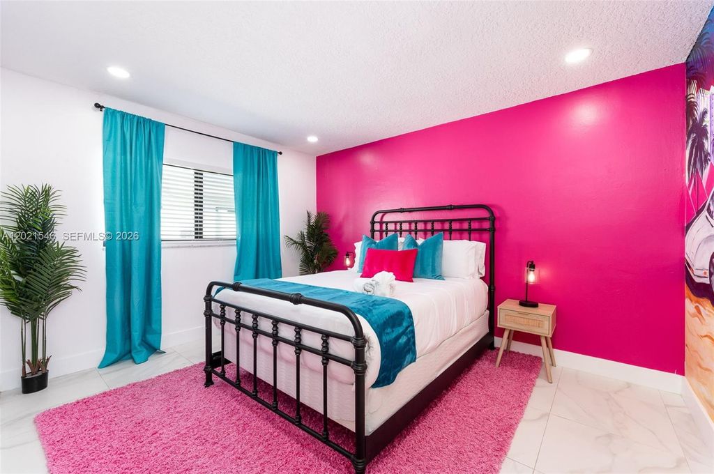 Photo of 329 SE 12th Ave #2, Pompano Beach, FL 33060 (MLS # A12021546)