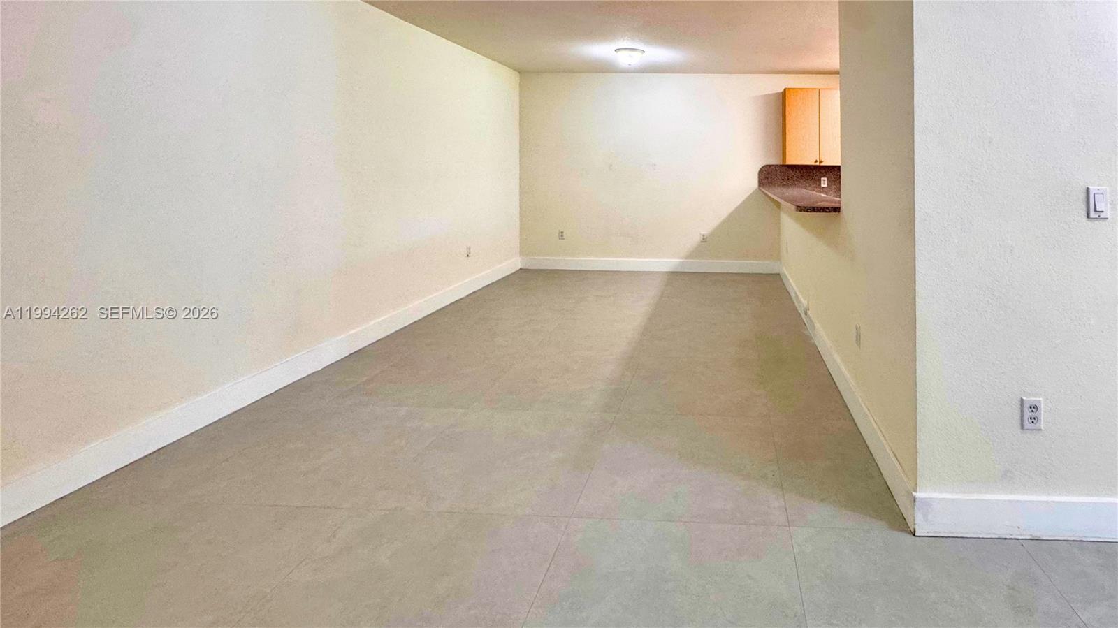 THE COURTS AT BAYSHORE I - Residential Lease