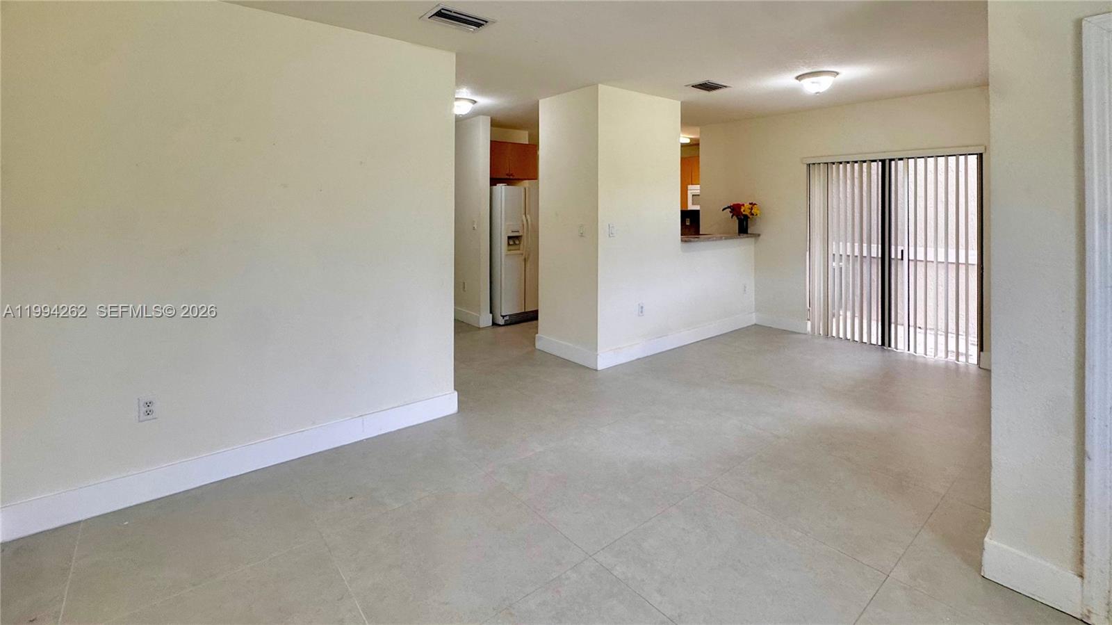 THE COURTS AT BAYSHORE I - Residential Lease