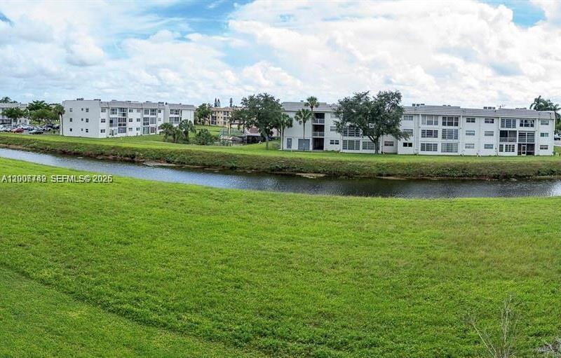 SUN RUN CONDO - Residential