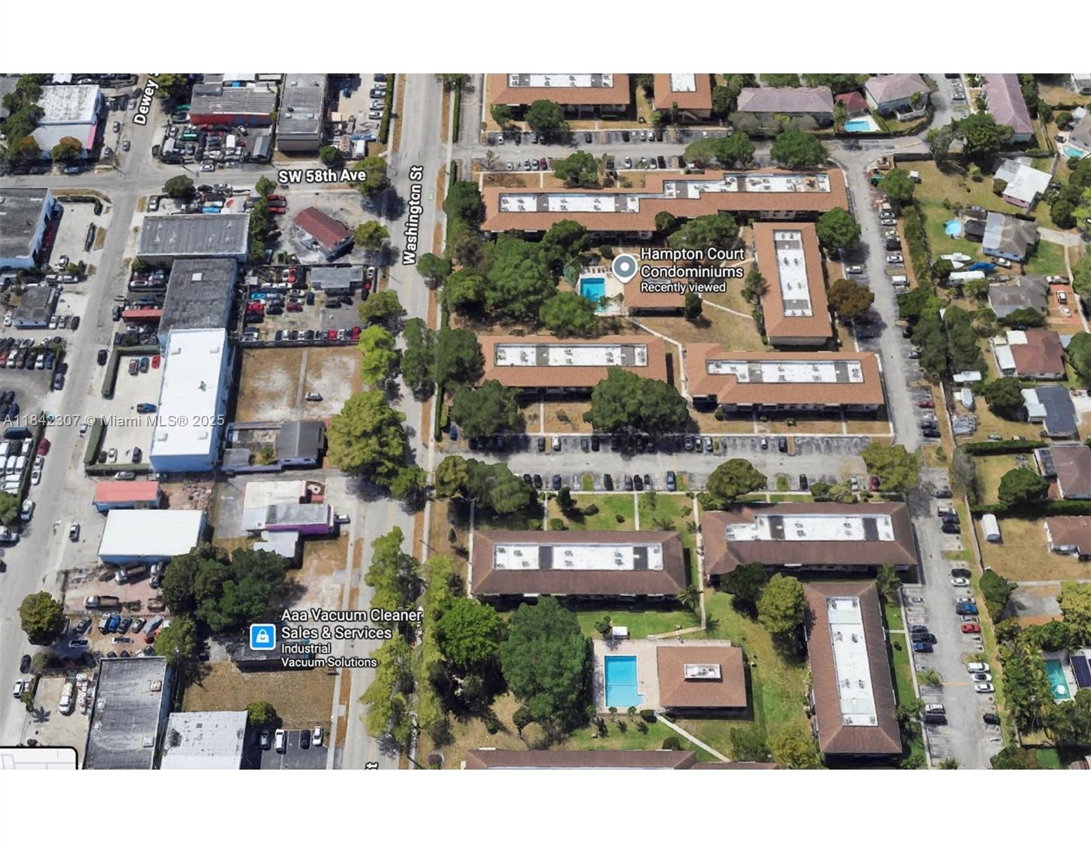 HAMPTON COURT CONDO - Residential