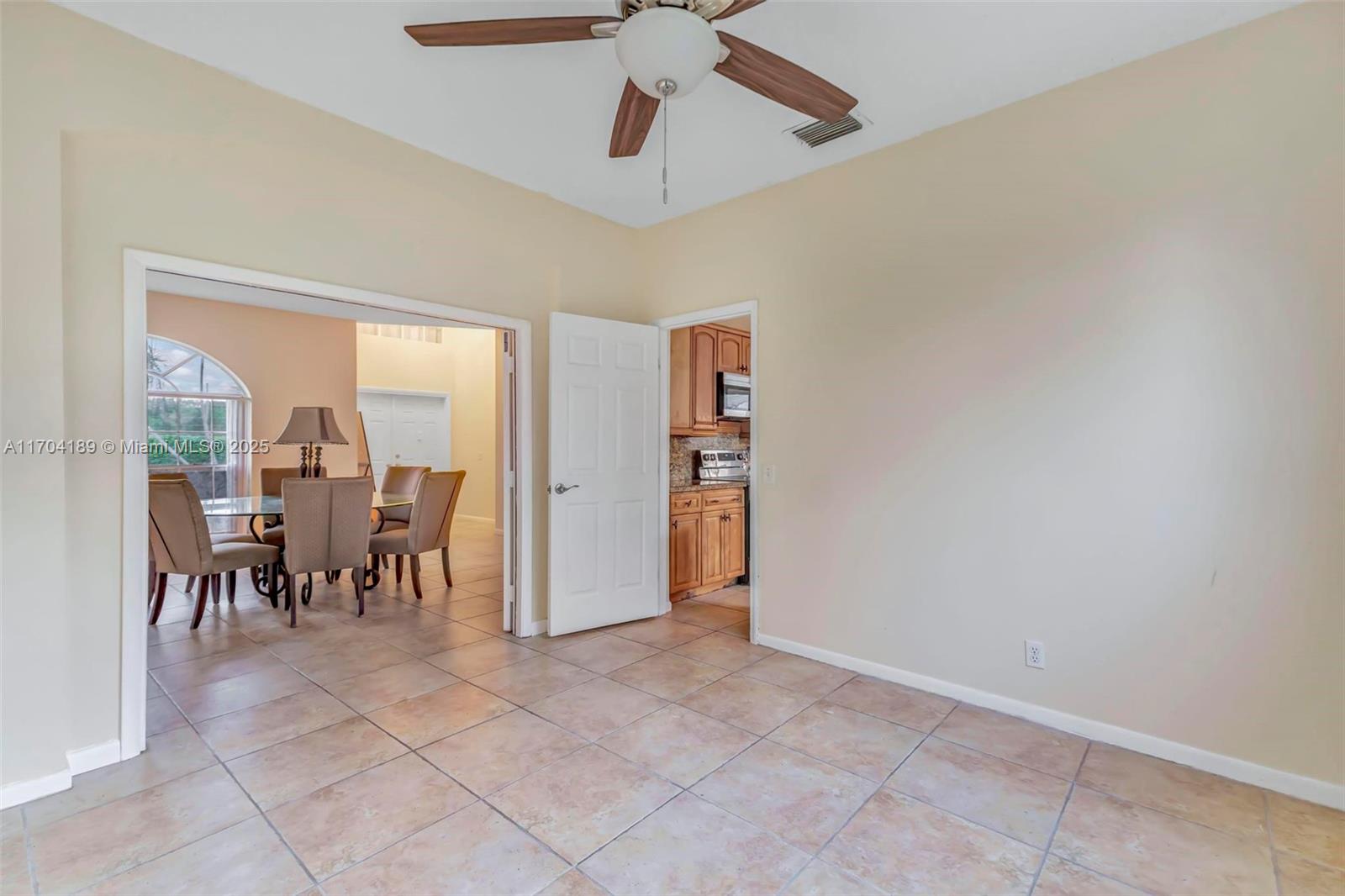 3047 Dogwood Ln