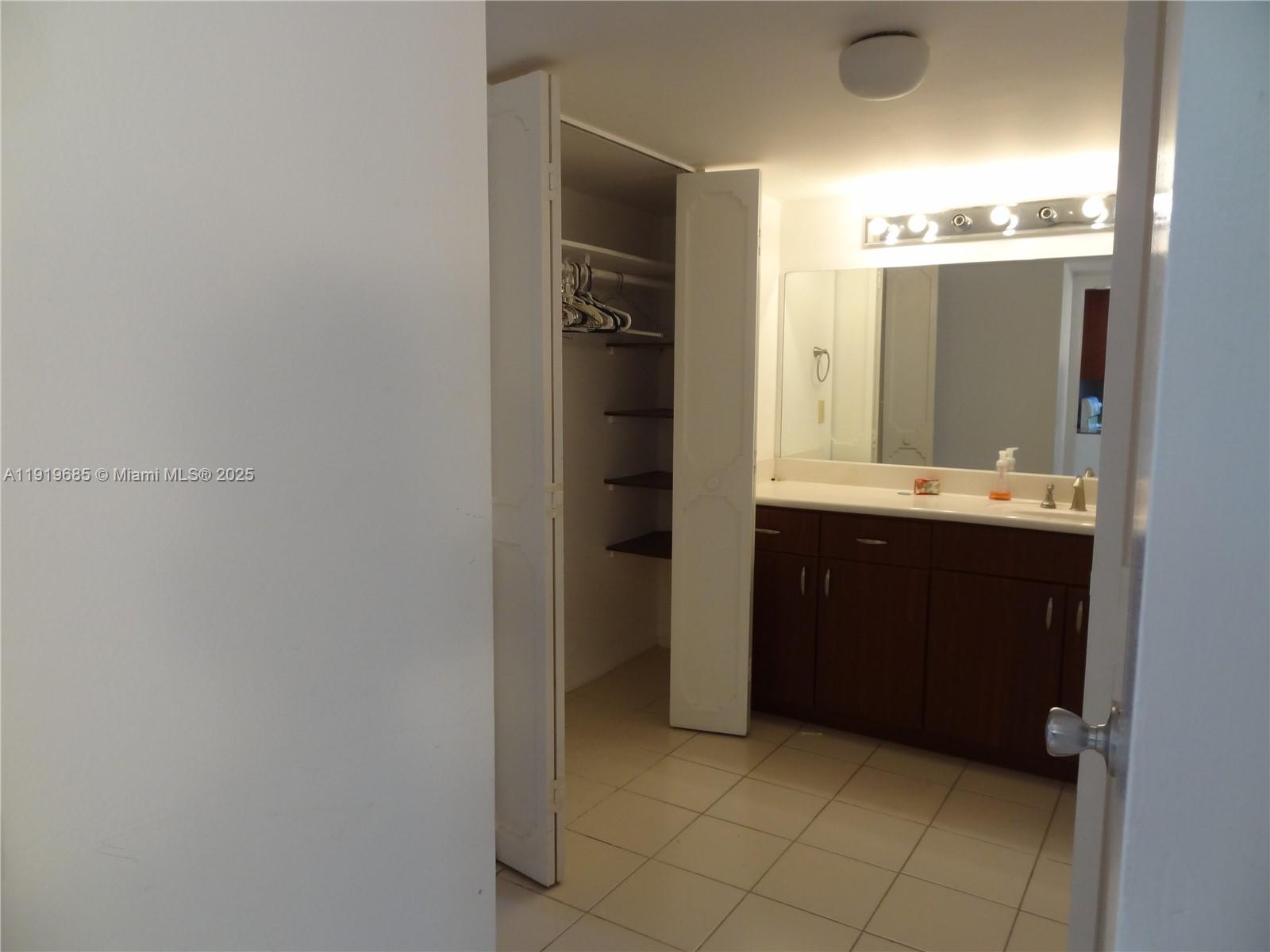 ENSENADA CONDO BLDG E-II - Residential