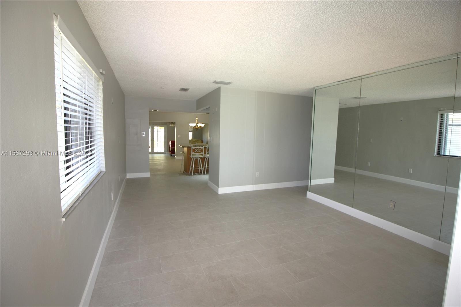 WESTWOOD LAKE 2ND ADDN - Residential Lease