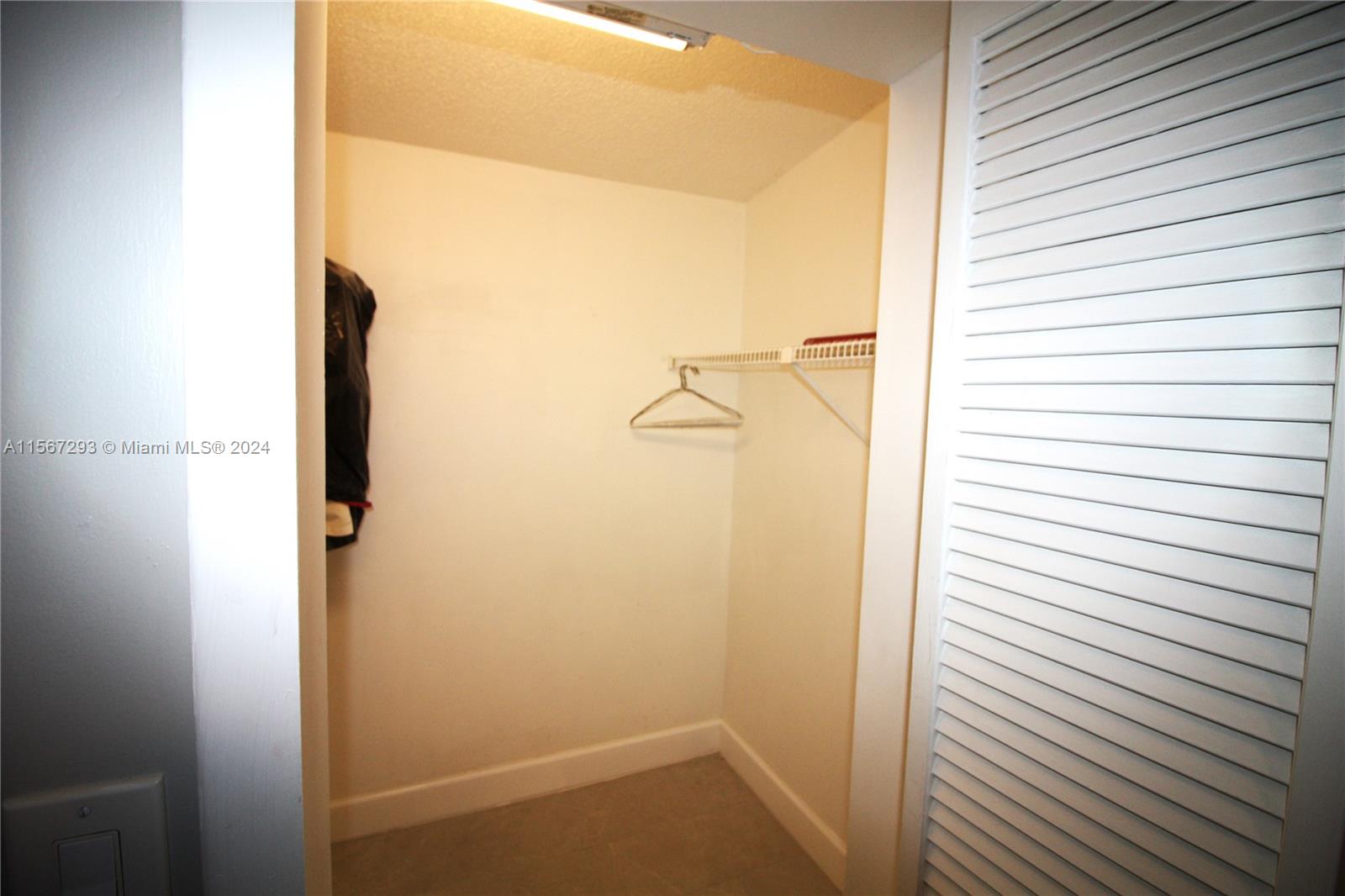 WESTWOOD LAKE 2ND ADDN - Residential Lease