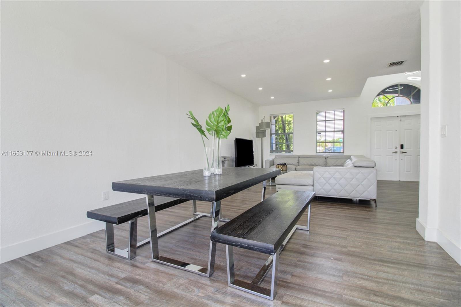 PONCE ESTATES SEC 1 - Residential