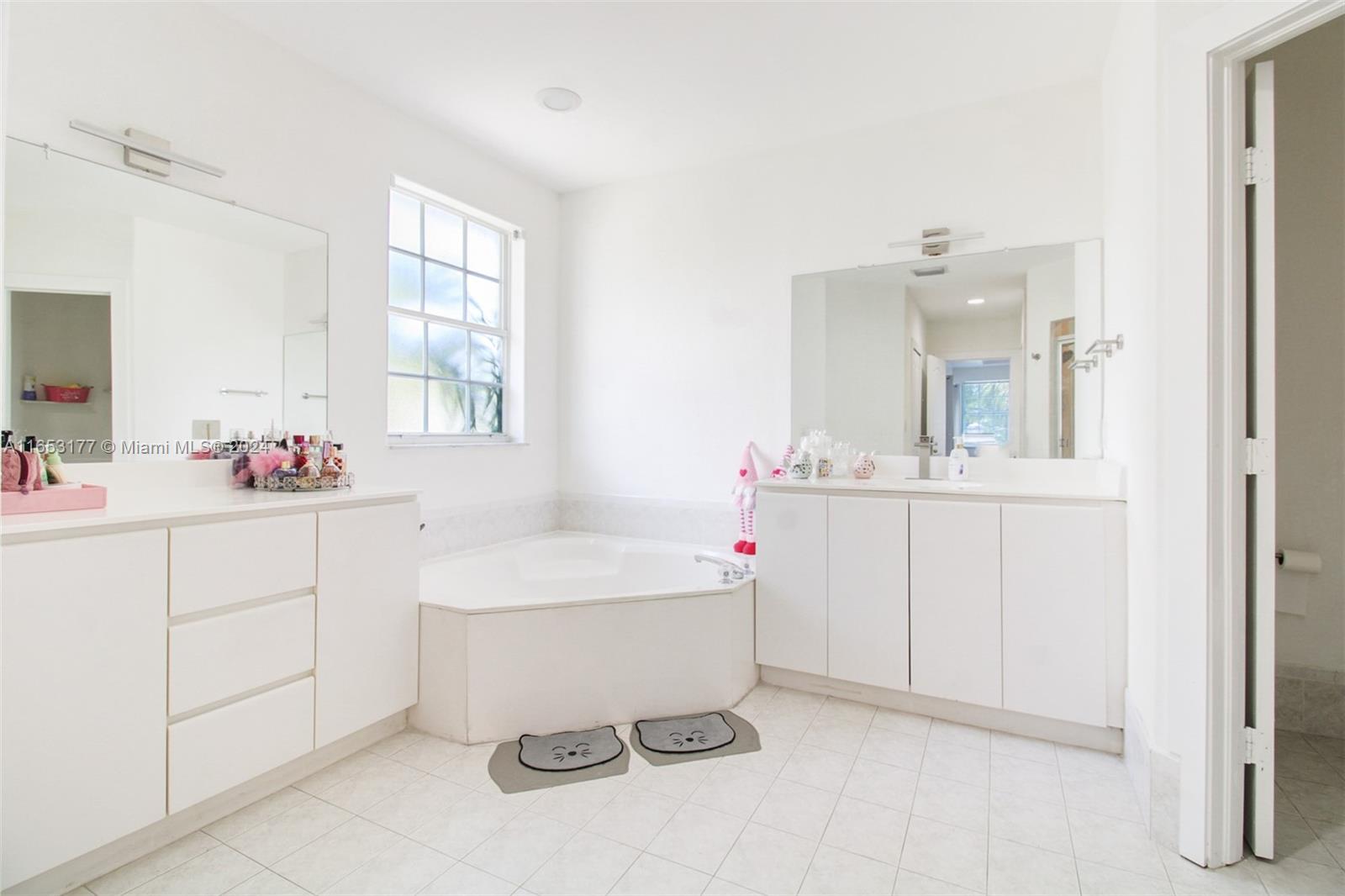 PONCE ESTATES SEC 1 - Residential