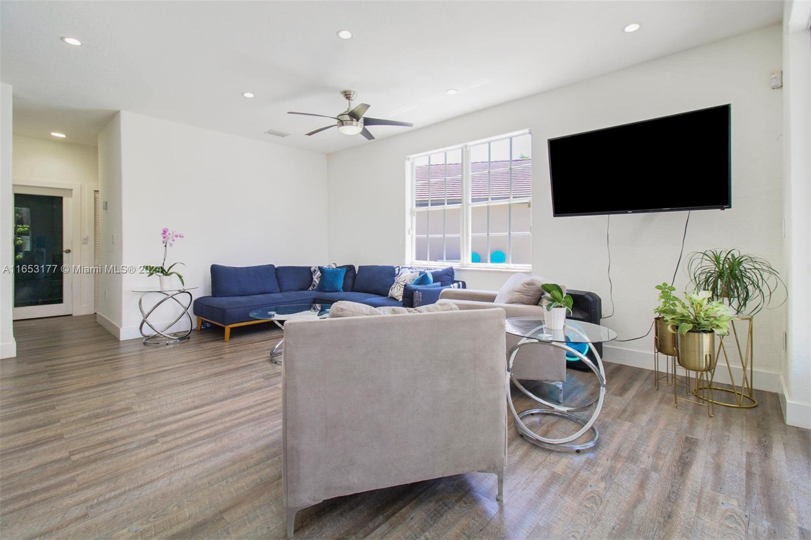 PONCE ESTATES SEC 1 - Residential