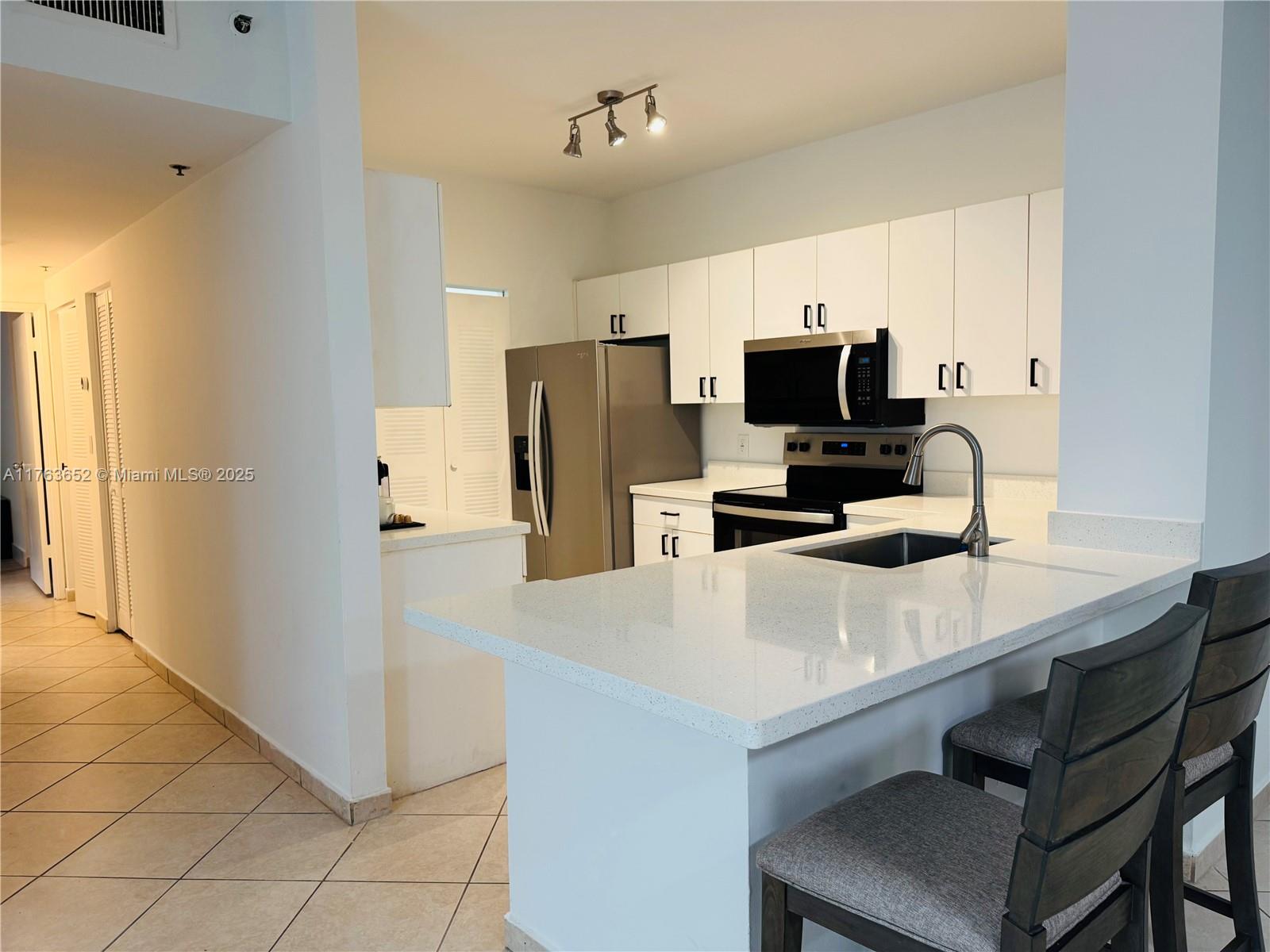19555 E Country Club Dr 8108
