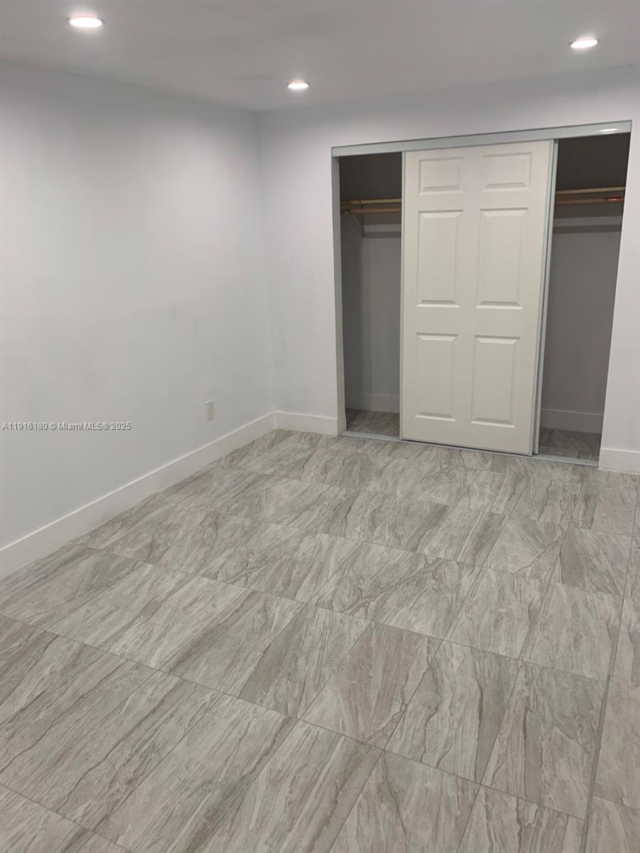 OVERBROOK SHORES NO-2 - Residential Lease