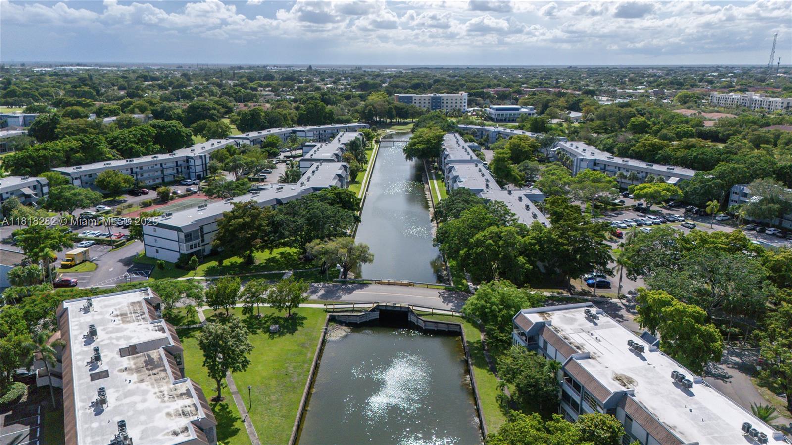 SANDS POINT CONDOMINIUM I - Residential