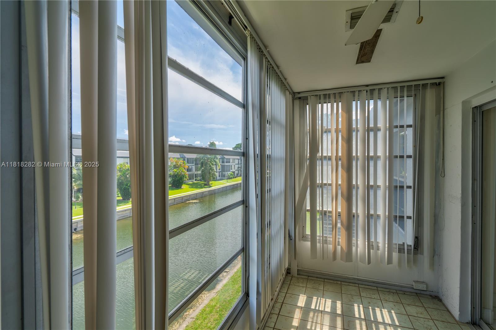 SANDS POINT CONDOMINIUM I - Residential