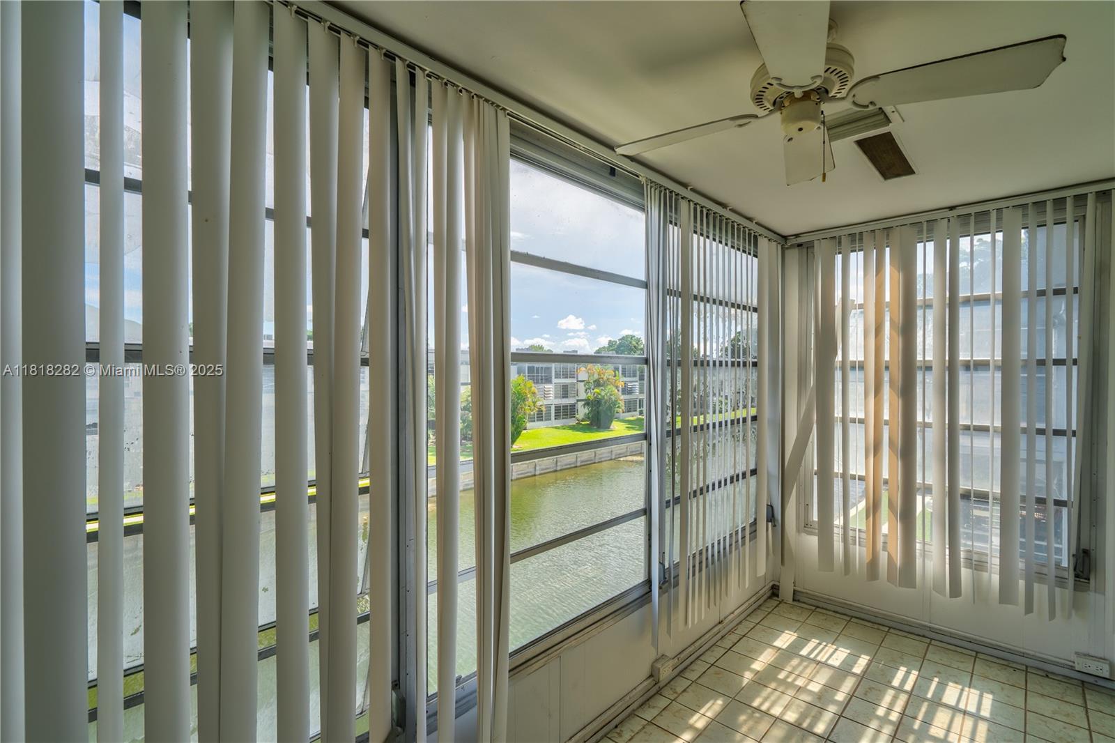 SANDS POINT CONDOMINIUM I - Residential