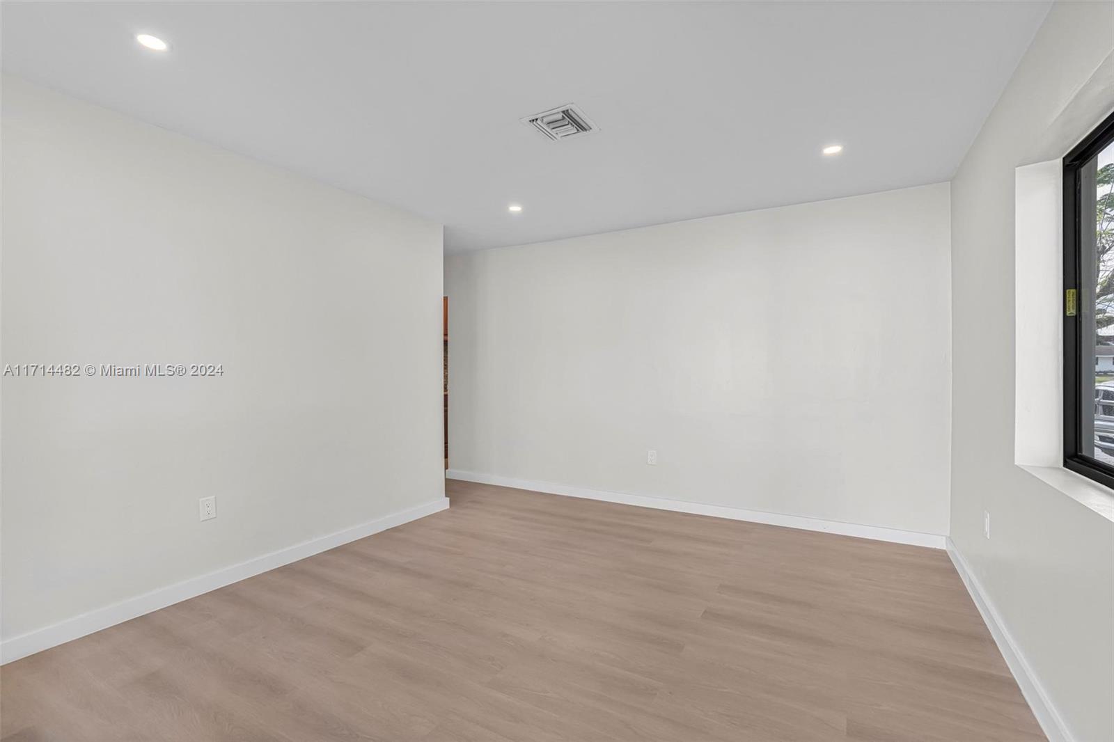 FAIRWAY PARK SEC 3 - Residential