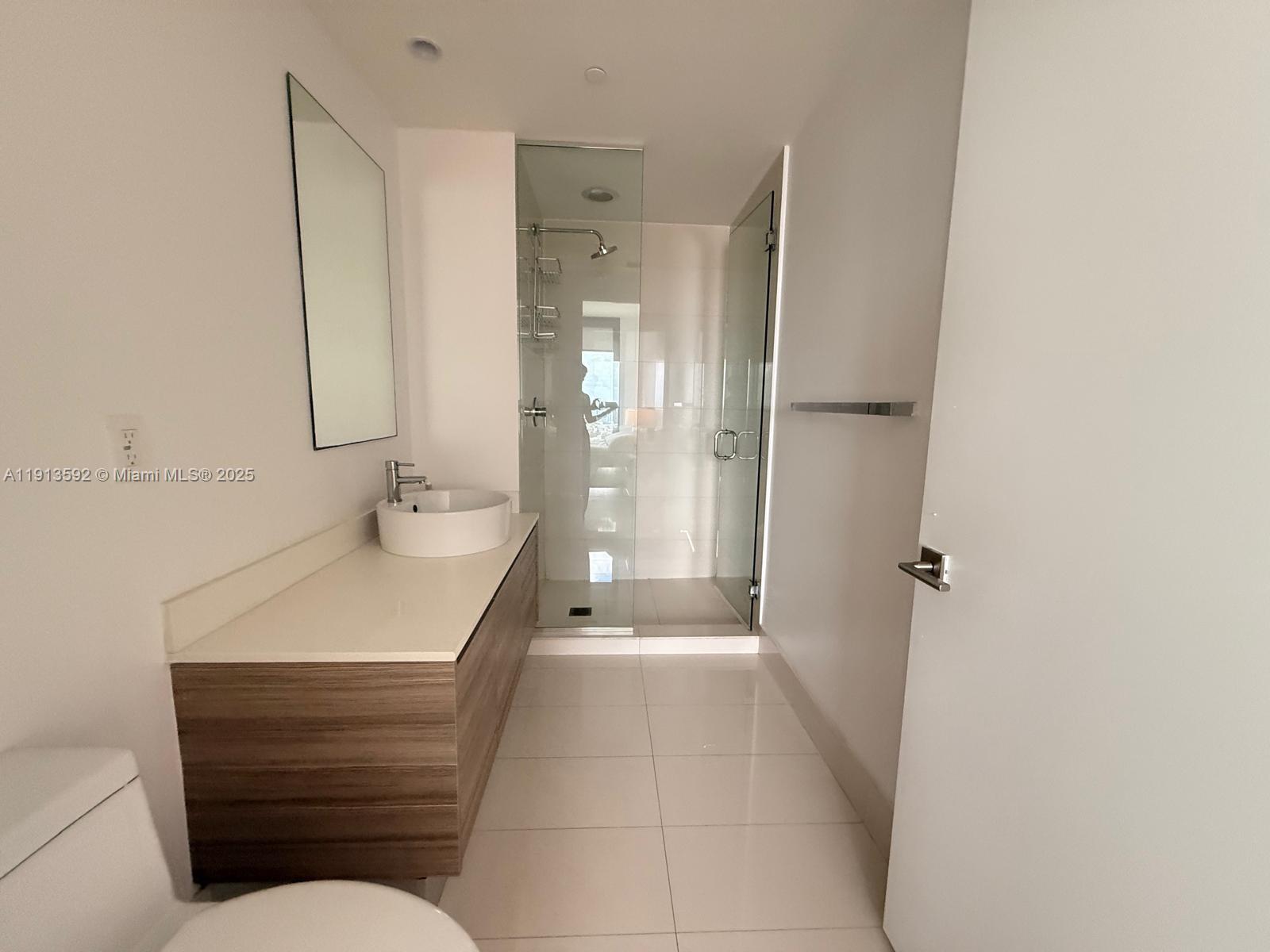 3401 MIDTOWN CONDO - Residential Lease