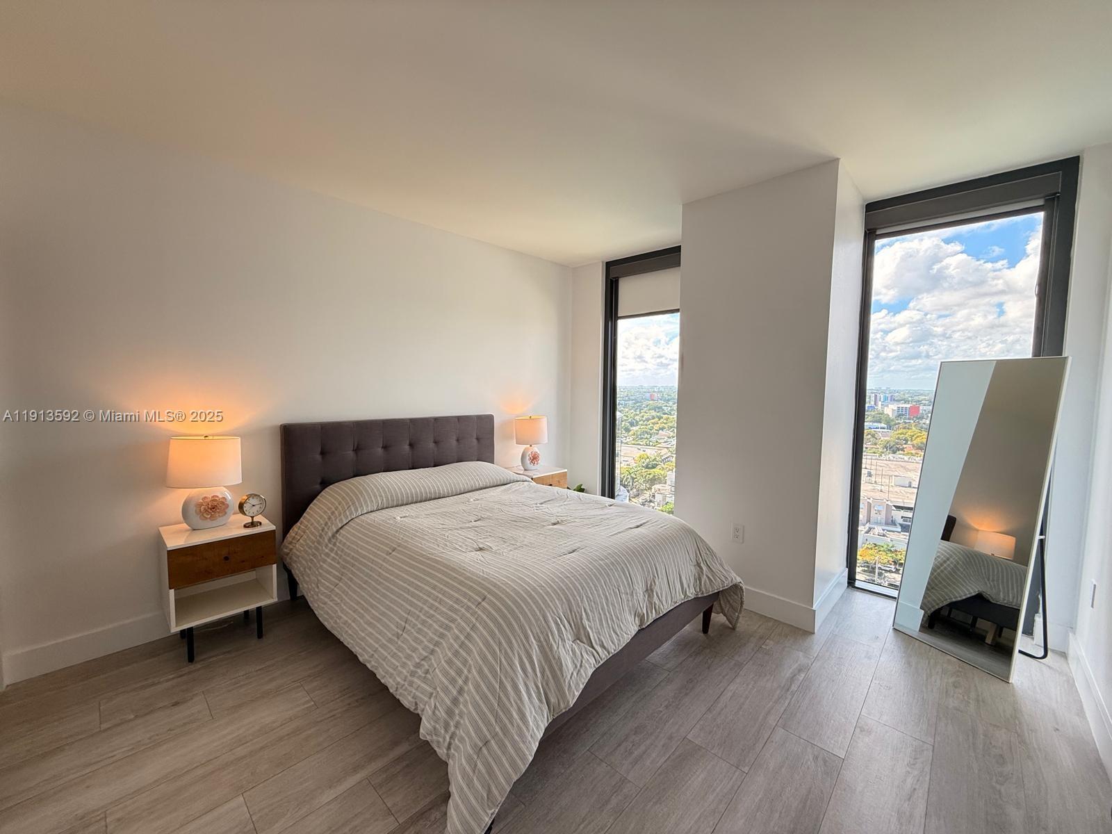 3401 MIDTOWN CONDO - Residential Lease