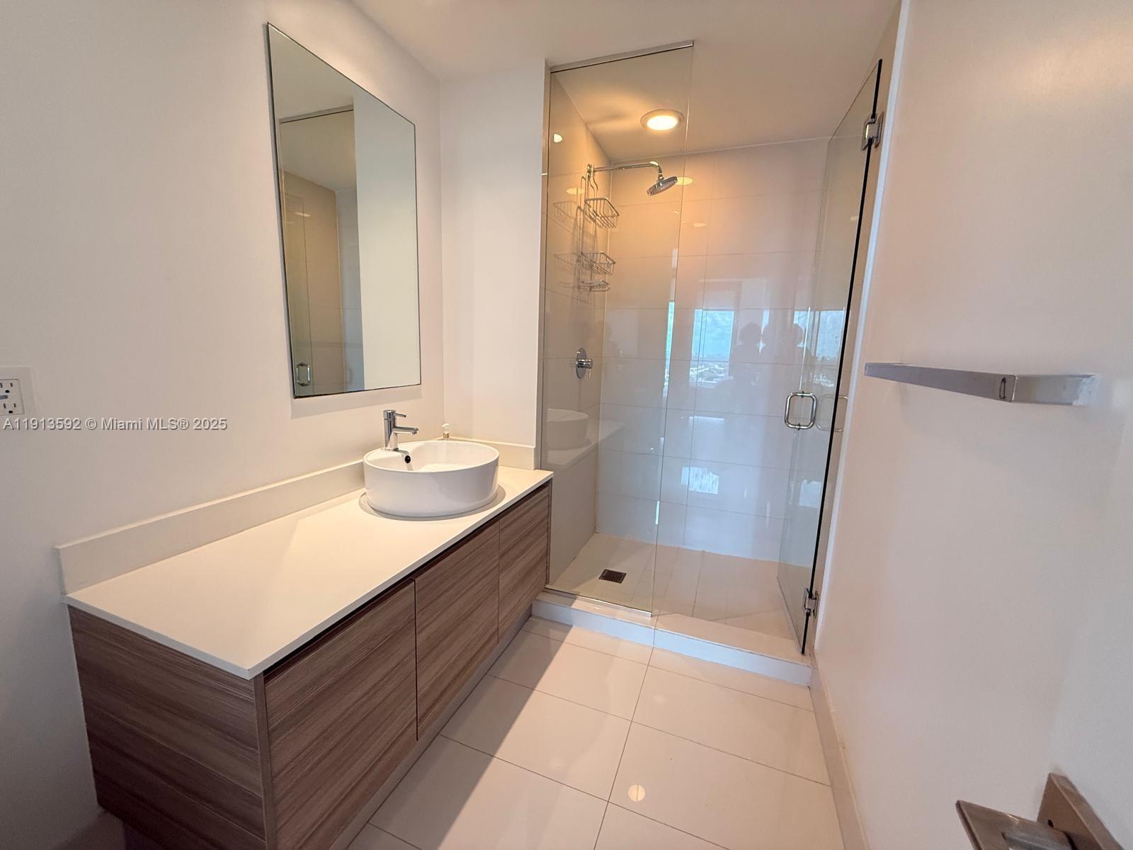 3401 MIDTOWN CONDO - Residential Lease