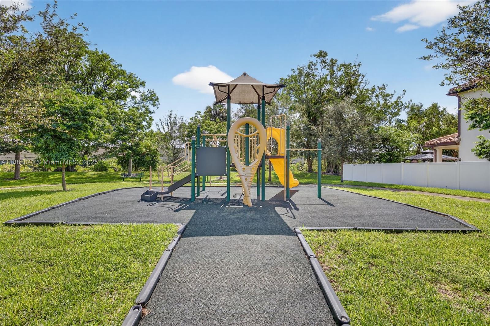 CENTRAL PARC SOUTH - Residential