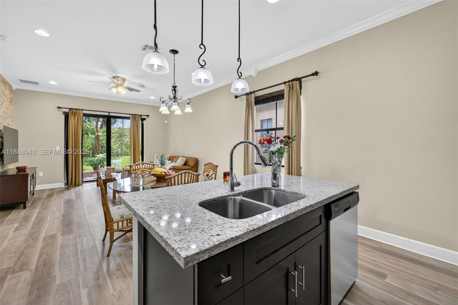 MANOR PARC - Residential