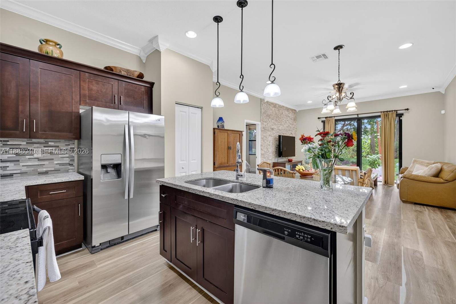 MANOR PARC - Residential