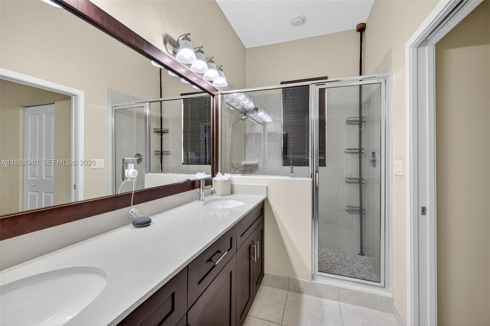 MANOR PARC - Residential