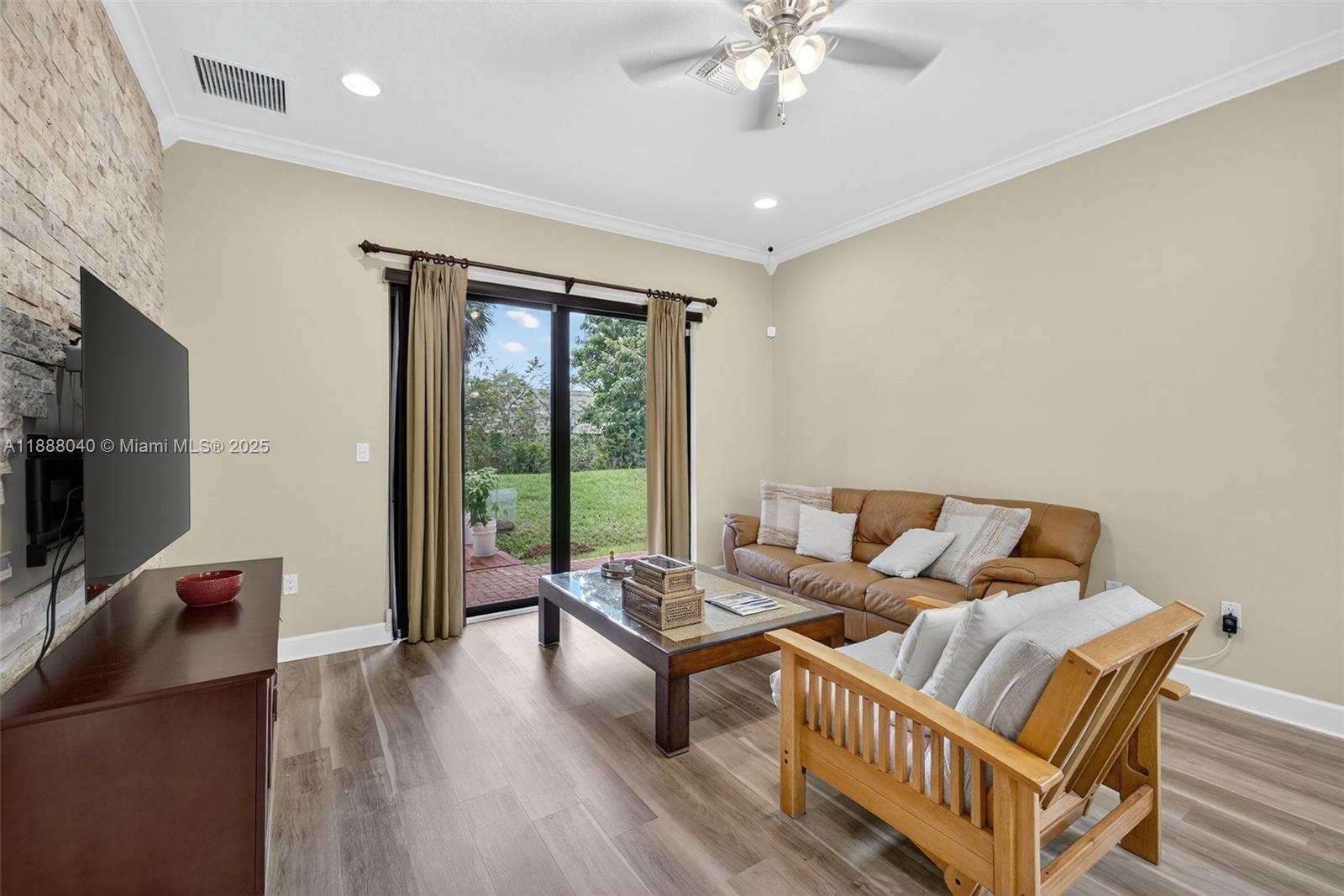 CENTRAL PARC SOUTH - Residential