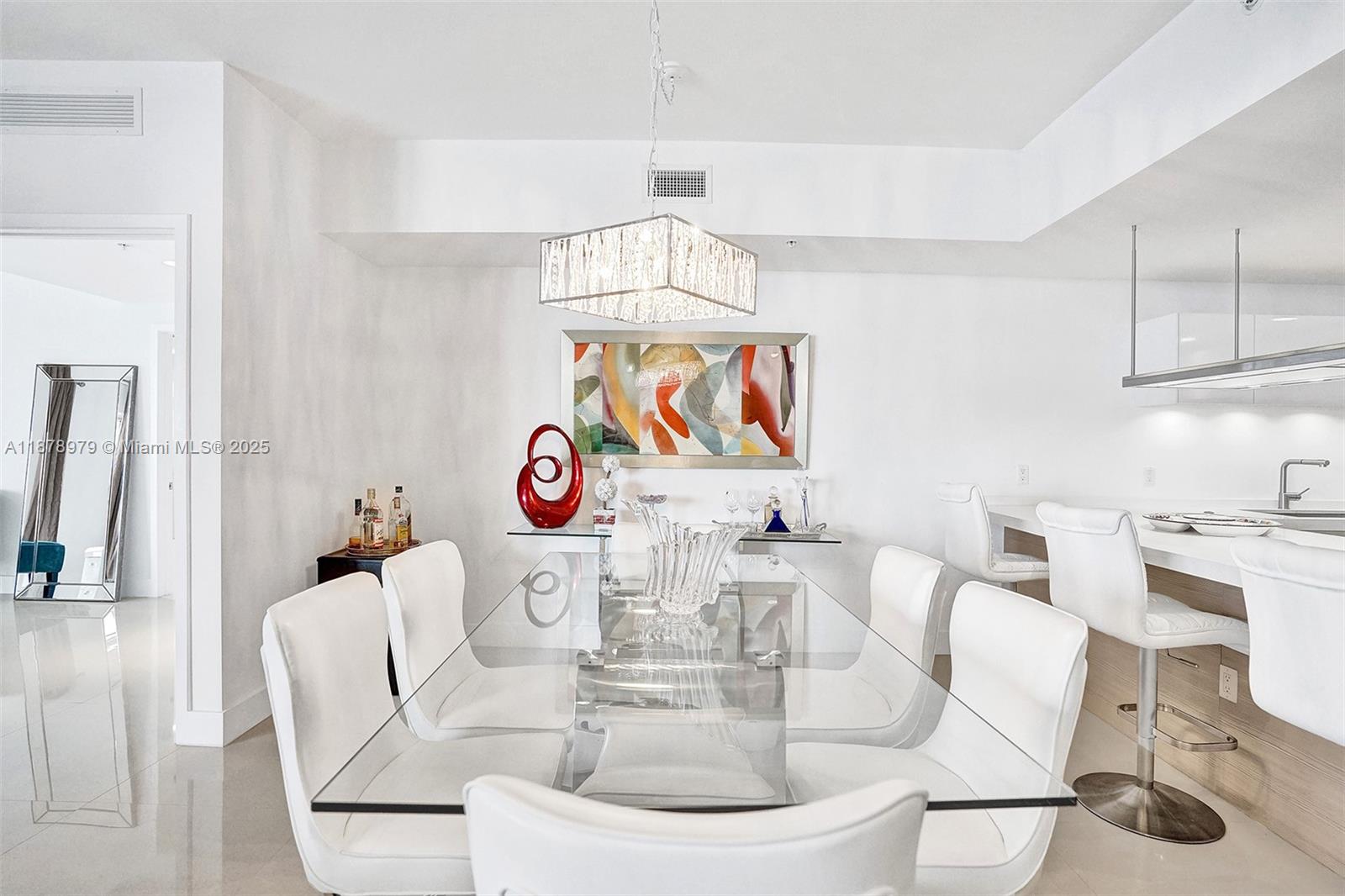 MARINA PALMS RESIDENCES N - Residential