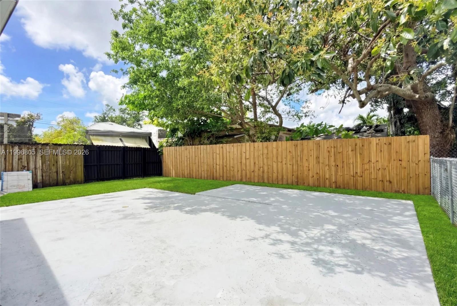 EARLINGTON HEIGHTS - Residential