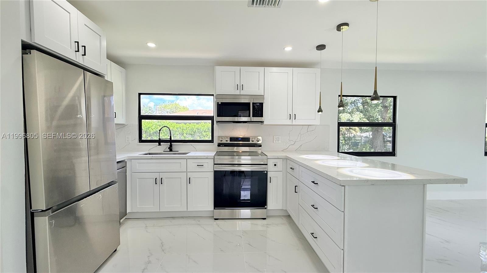 EARLINGTON HEIGHTS - Residential