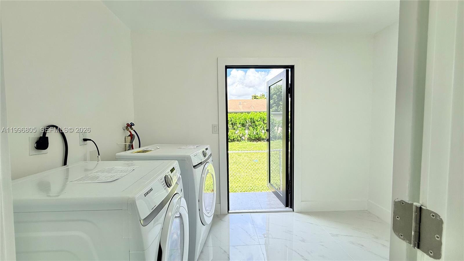 EARLINGTON HEIGHTS - Residential