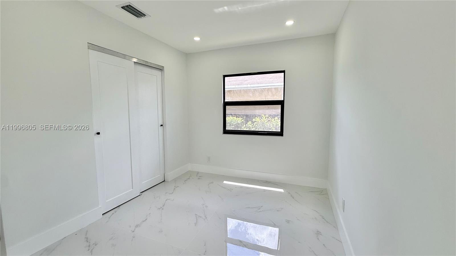 EARLINGTON HEIGHTS - Residential