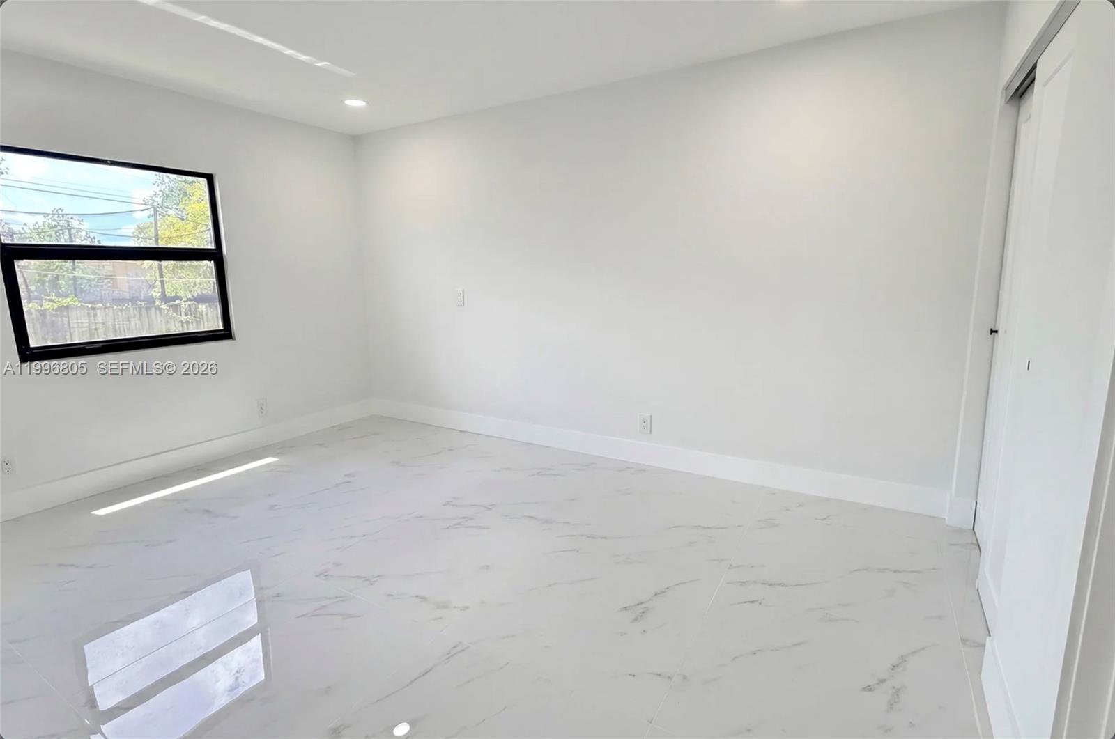 EARLINGTON HEIGHTS - Residential