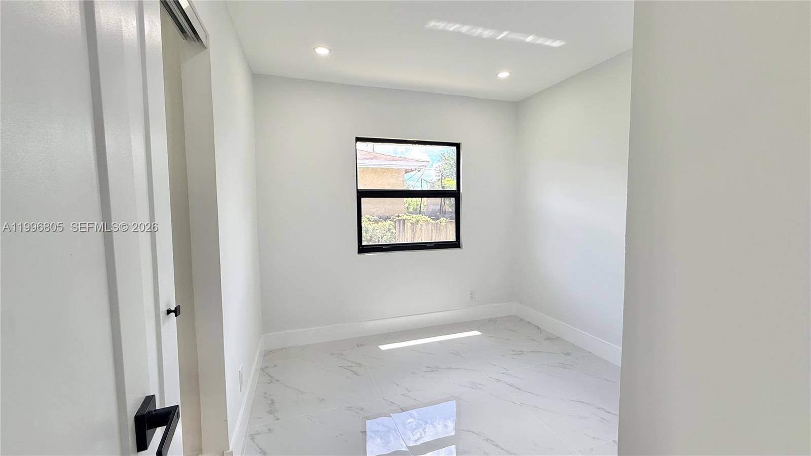 EARLINGTON HEIGHTS - Residential