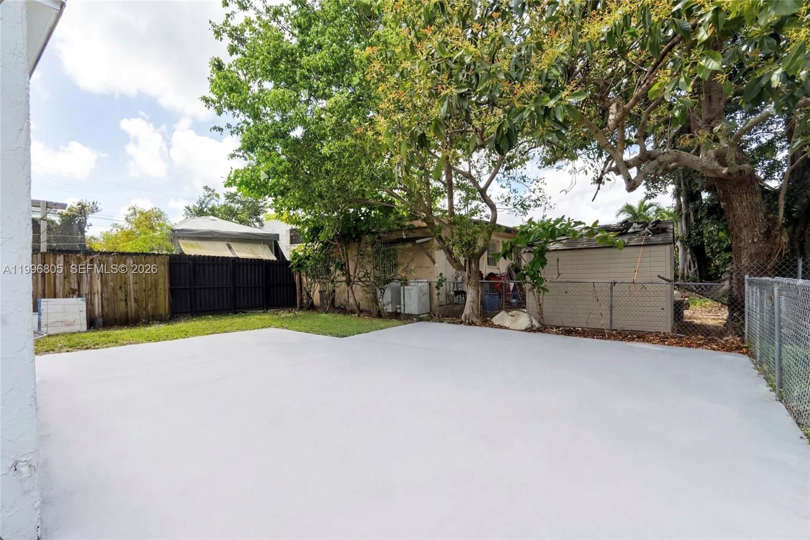 EARLINGTON HEIGHTS - Residential