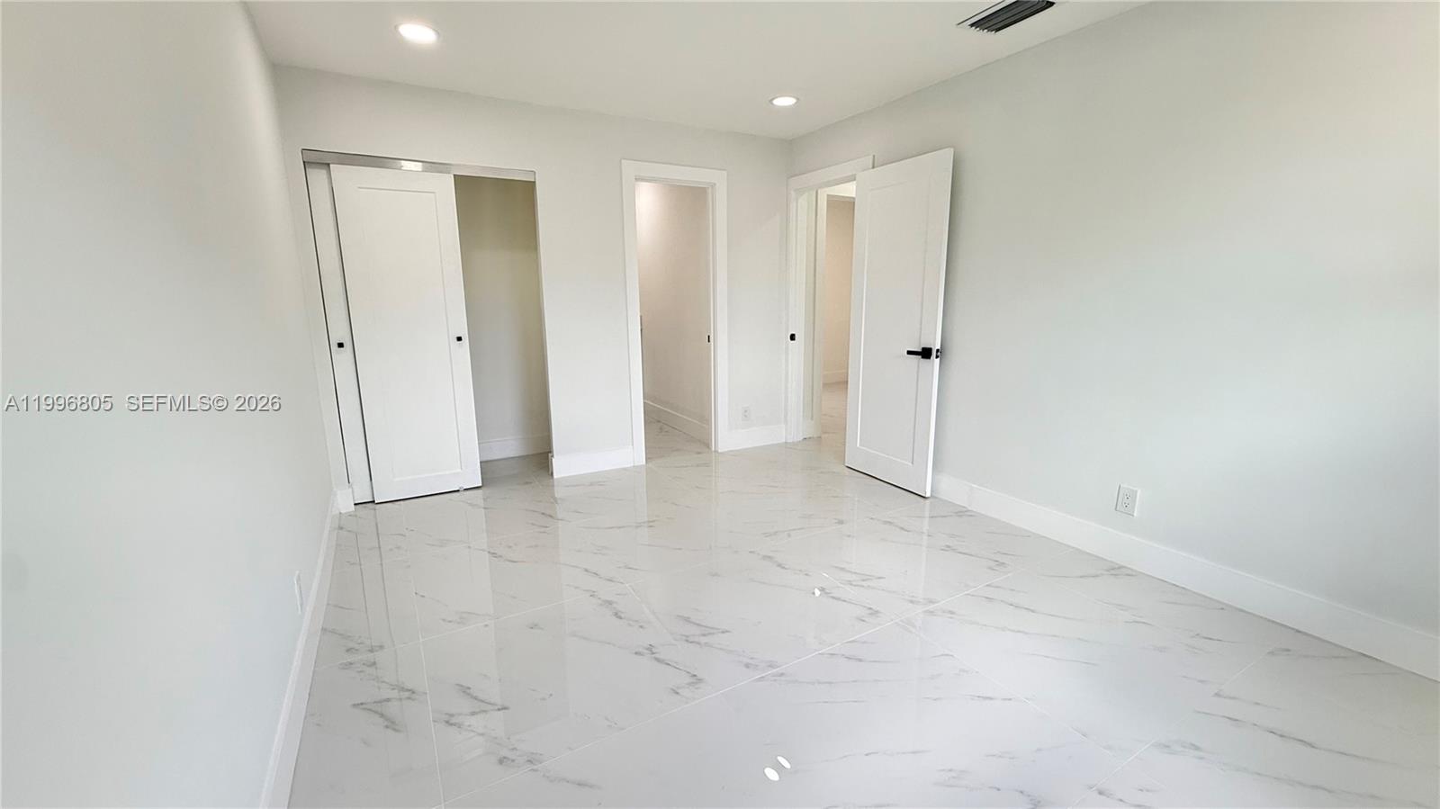 EARLINGTON HEIGHTS - Residential