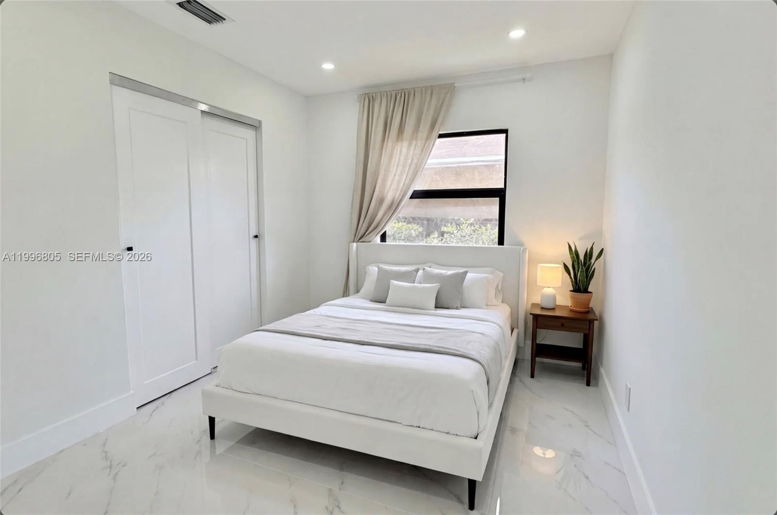 EARLINGTON HEIGHTS - Residential