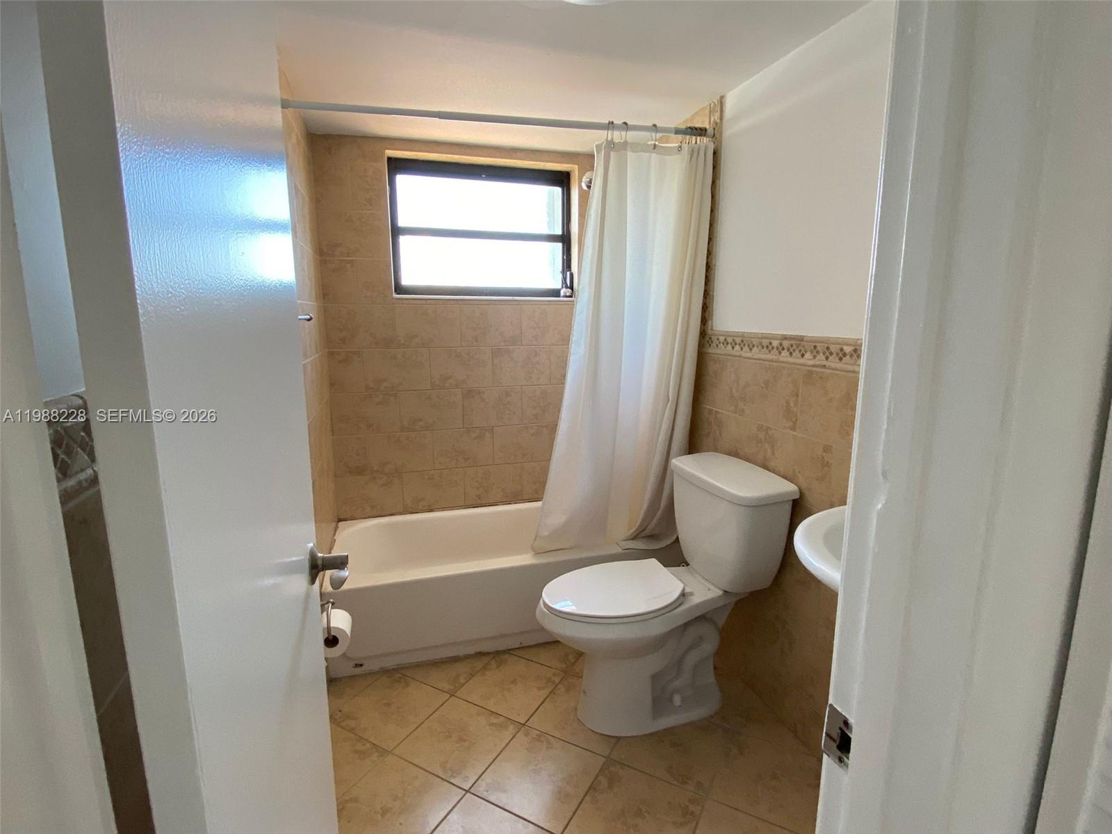 7626 BYRON CONDO - Residential Lease