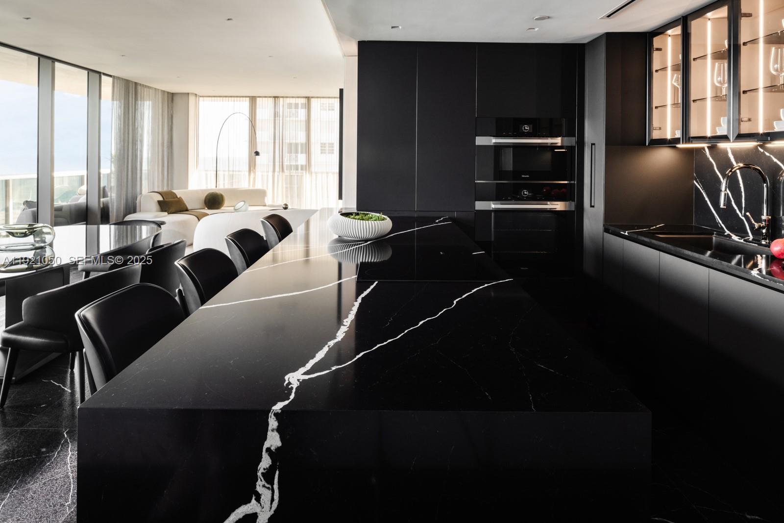 MEI CONDO - Residential