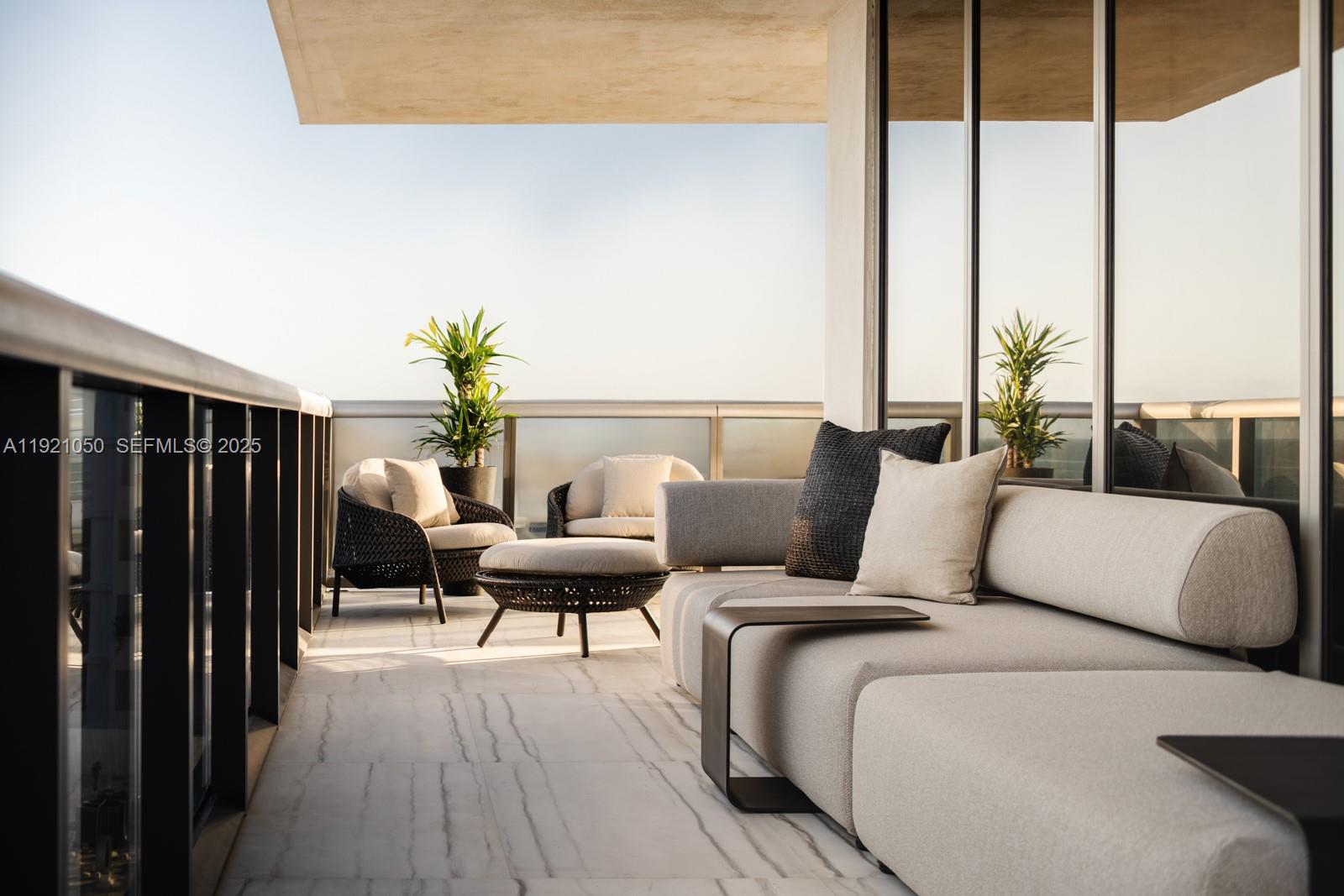 MEI CONDO - Residential