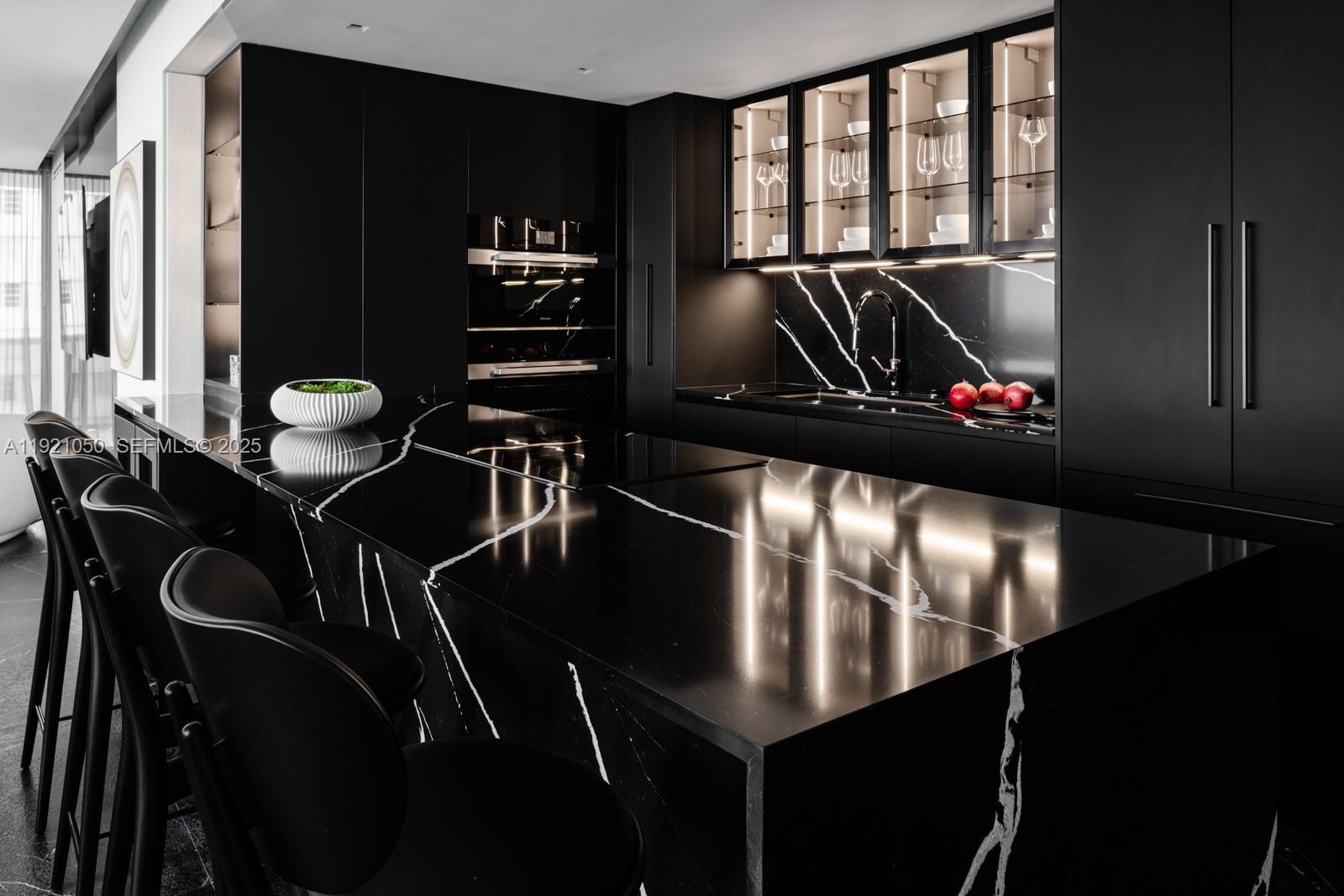 MEI CONDO - Residential