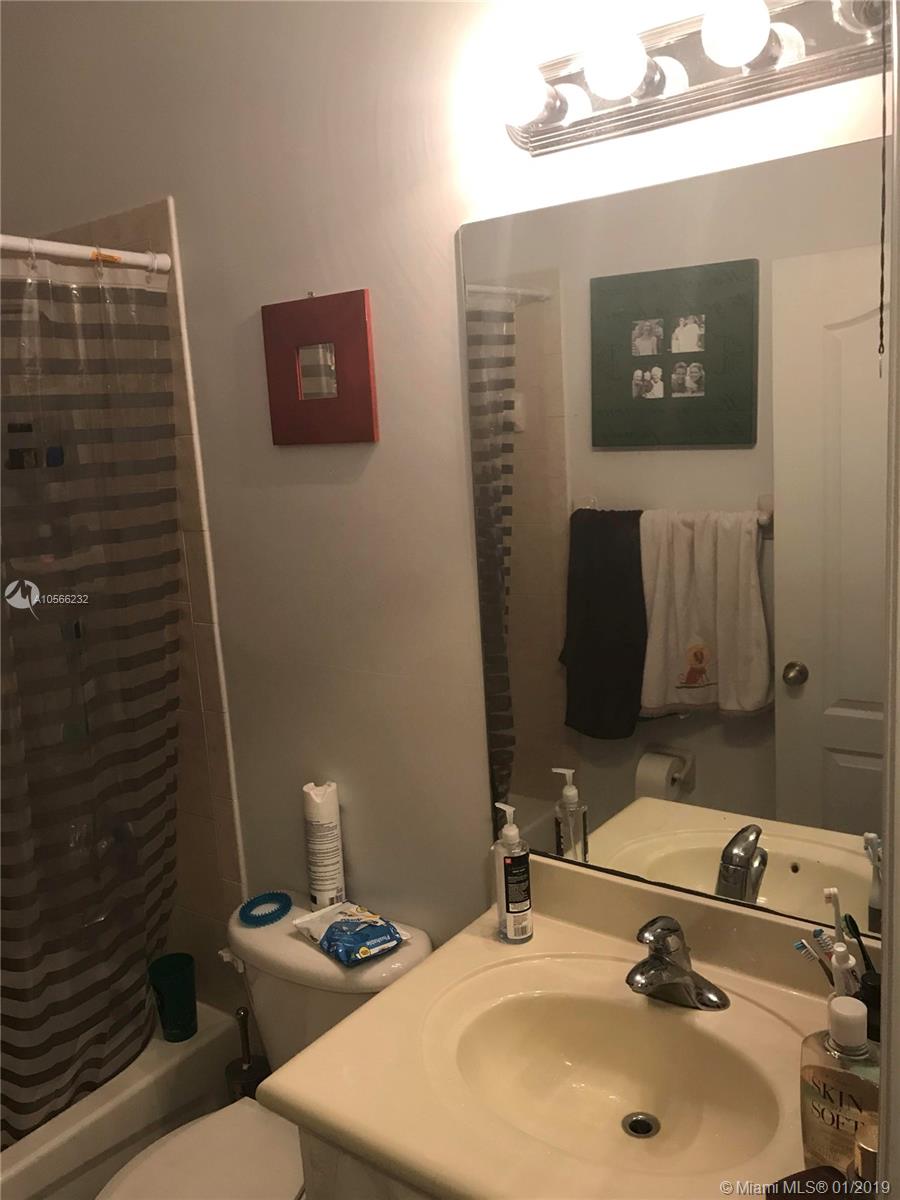 AB AT TAMIAMI TRAIL PHASE - Residential