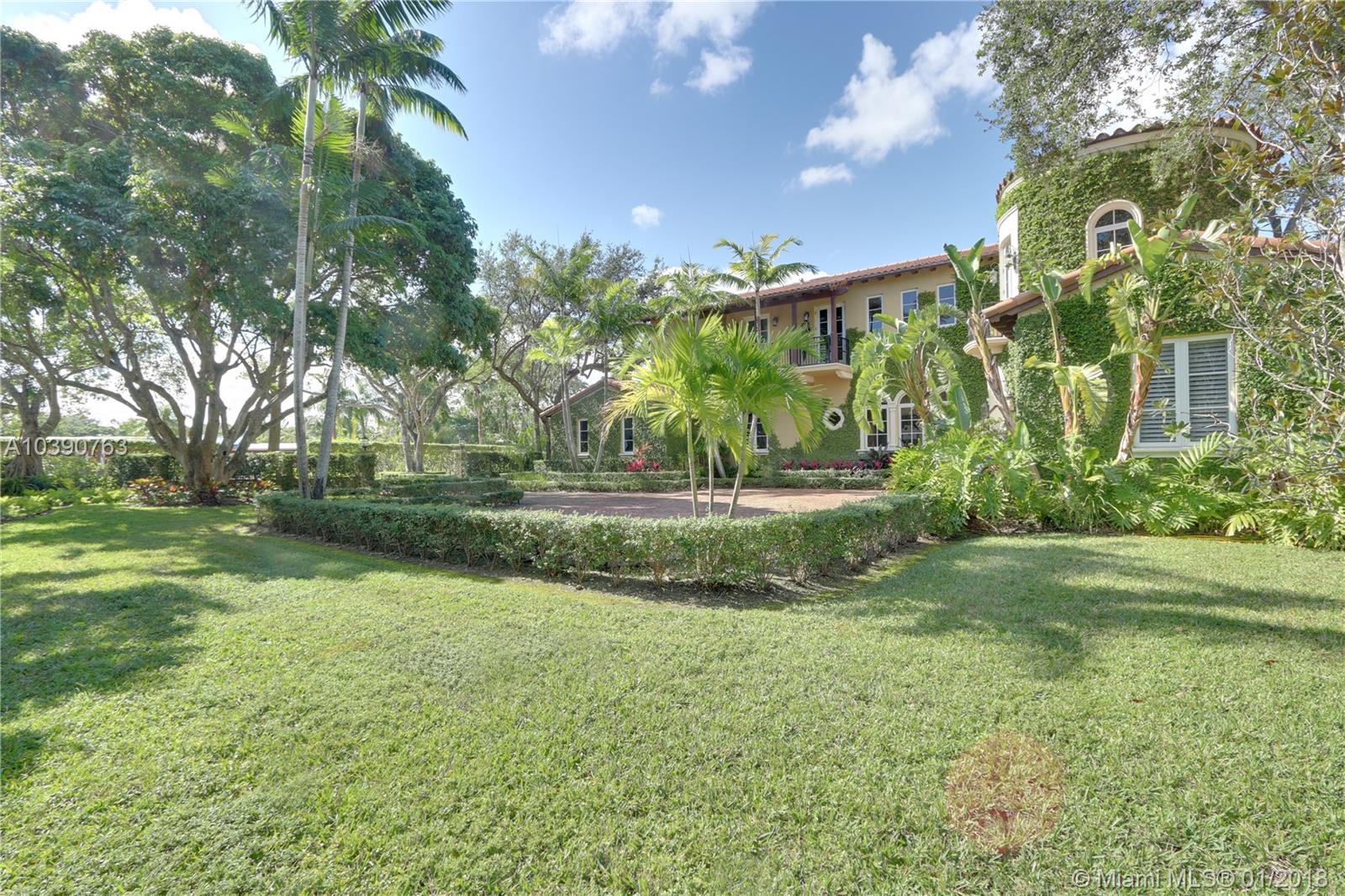 STEVE HESSENS ROYAL PALM - Residential