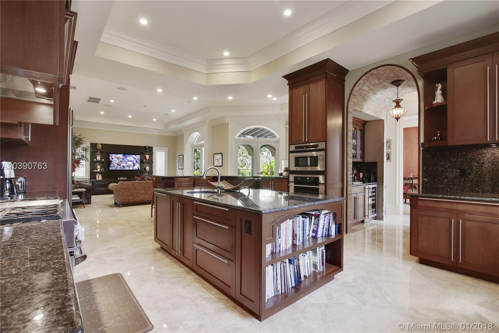 STEVE HESSENS ROYAL PALM - Residential