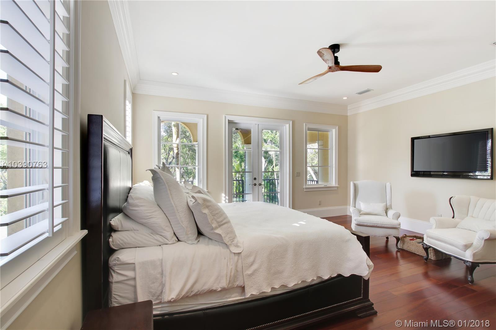 STEVE HESSENS ROYAL PALM - Residential