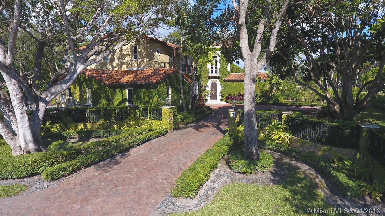 STEVE HESSENS ROYAL PALM - Residential