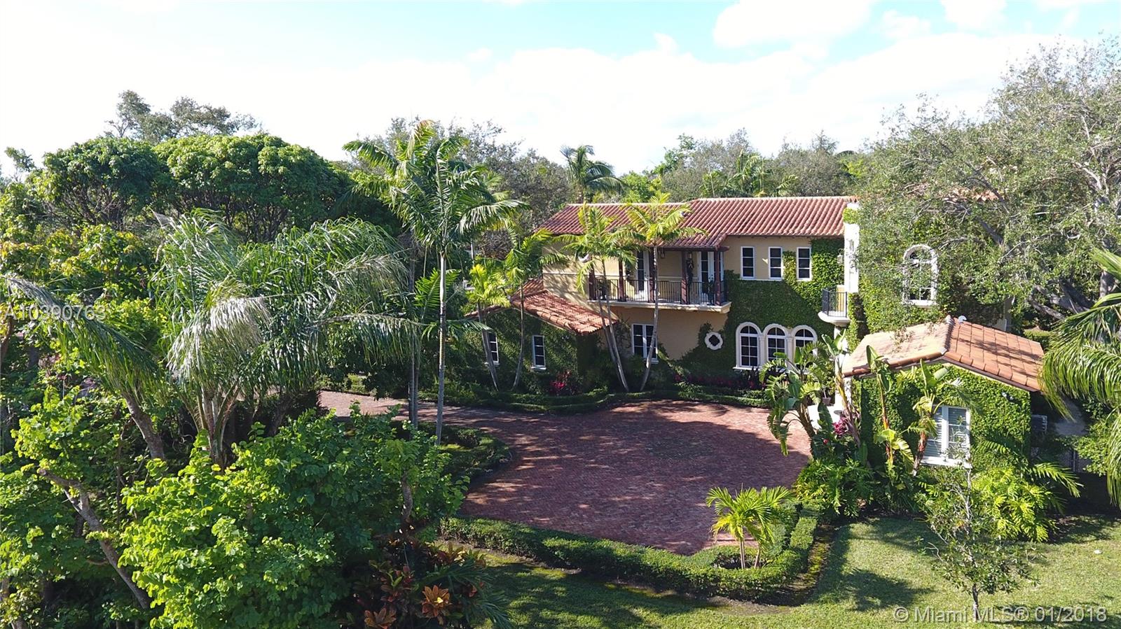 STEVE HESSENS ROYAL PALM - Residential