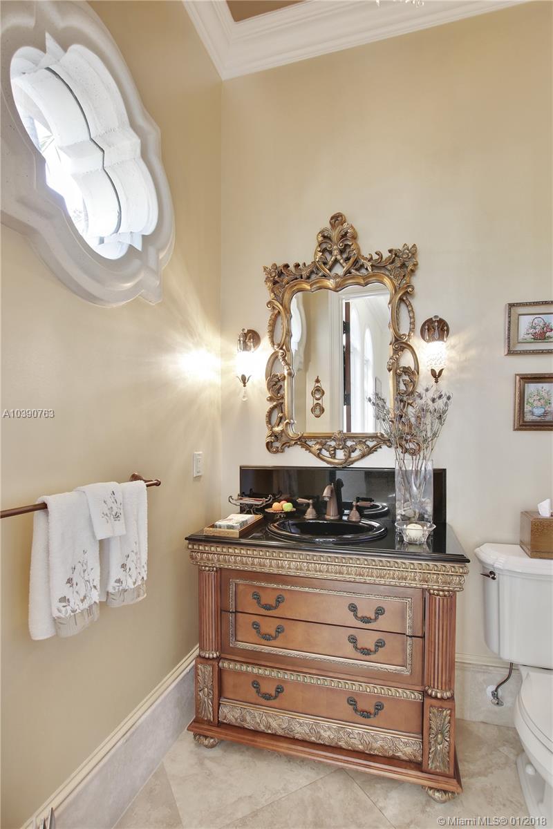 STEVE HESSENS ROYAL PALM - Residential