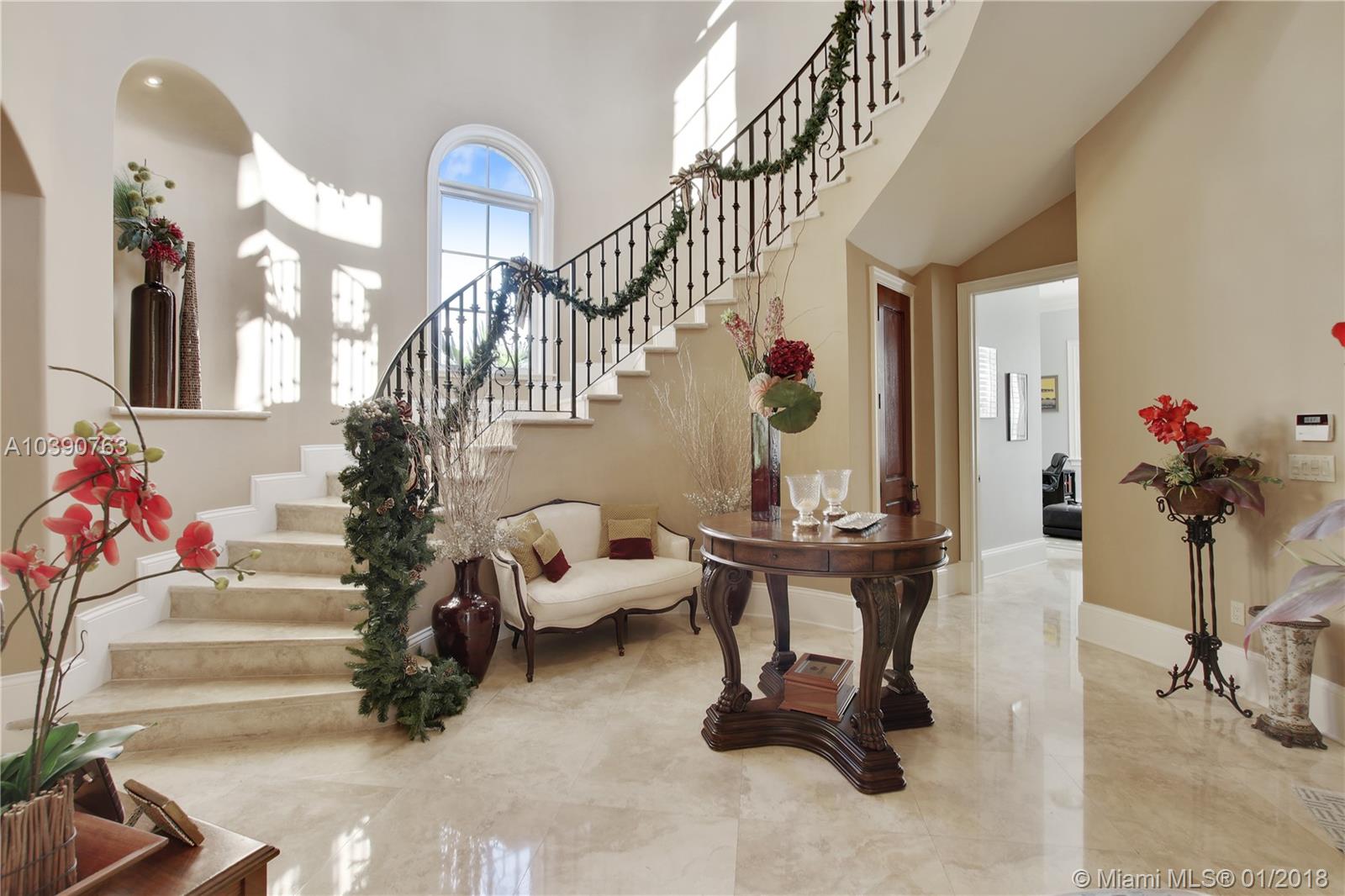 STEVE HESSENS ROYAL PALM - Residential
